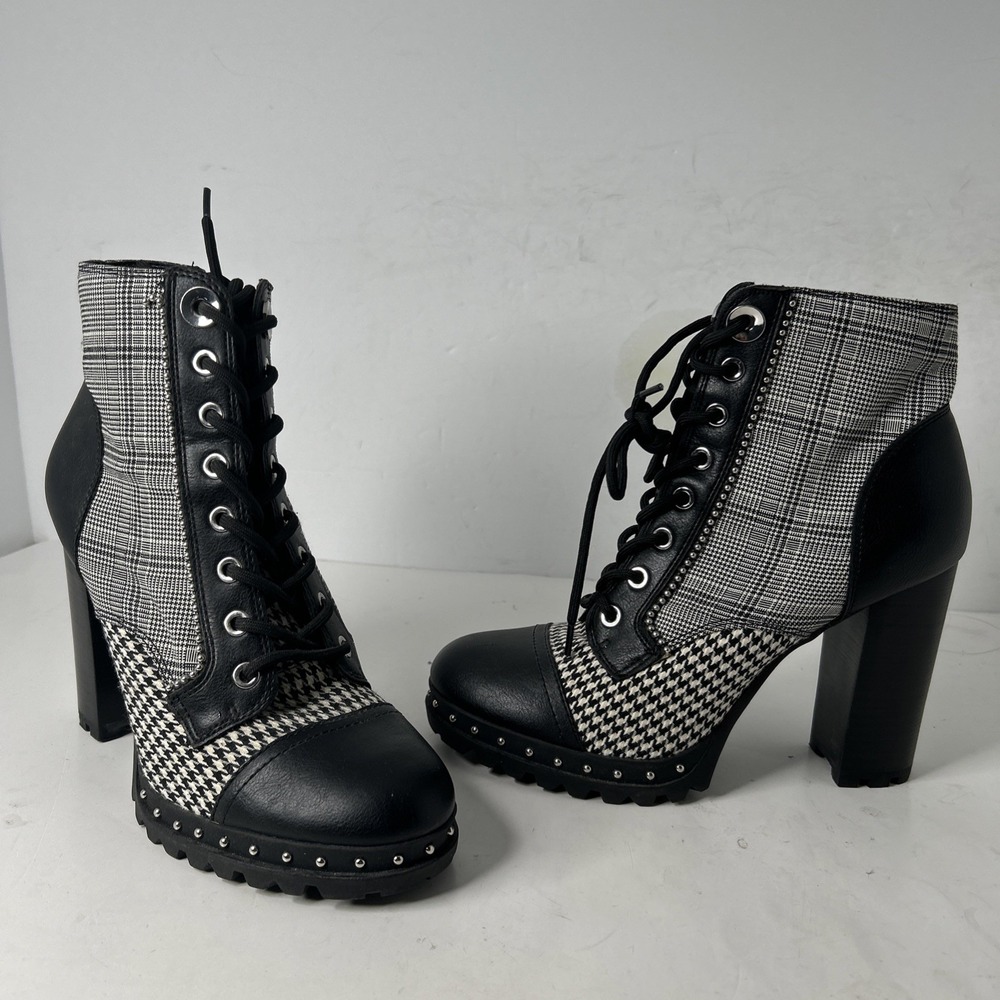 ALDO Women's Marille Ankle Studded Black White Lace Up Block Heel Booties Size 9